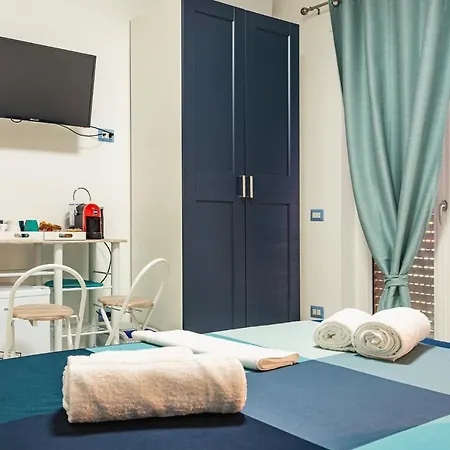 L'approdo Via Ancona לינה וארוחת בוקר