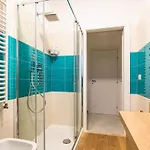 Bed and breakfast L'approdo Via Ancona 3*