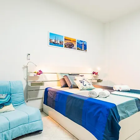 L'approdo Via Ancona 4*